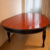 میز ناهار خوری چوبی قدیمی