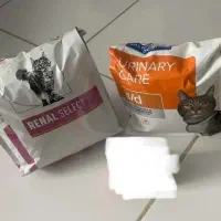 غذا خشک و دارو ومکمل درمانی کلیوی گربه|لوازم جانبی حیوانات|تهران, مرزداران|دیوار