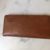 مژدگانی به یابنده کیف پول قهوه ای همراه با مدارک