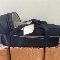 آغوشی و ساک حمل نوزاد|اسباب و اثاث بچه|شاهینشهر, حافظ جنوبی|دیوار