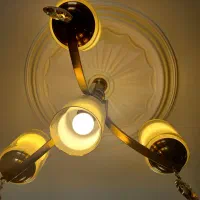 یک جفت لوستر شیک سالم وکاملا نو ووسایل خرده ریز|لوستر و چراغ آویز|مشهد, رسالت|دیوار