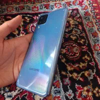 گوشی M32 Gulubal