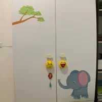 تخت و کمد و تشک کودک و نوجوان برندِ آپادانا