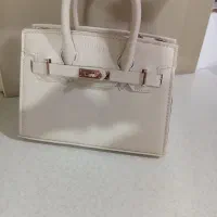 کیف هرمس فقط ۳ تا ازش مونده مغازه ام رو جمع کردم
