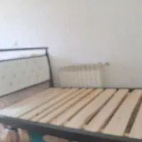 تخت خواب تک نفره محکم درحد نو با چهار چوب فلزی