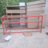 ویترین ۲ متری آهنی