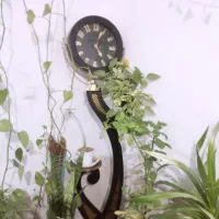 ساعت ایستاده