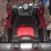 ماشین شارژی دارایه ریموت اهنگ دار|اسباببازی بچه|تبریز, |دیوار