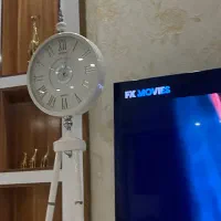 ساعت ایستاده. جدید سفید شیک