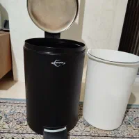سطل پلاستیکی پدال دار