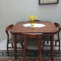 میز ناهار خوری چهار نفره