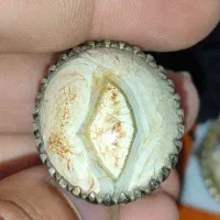 سنگ و انگشتر موکلدار