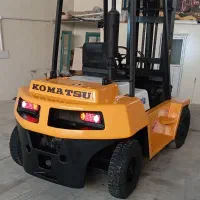 لیفتراک کوماتسو ۵ تن دکل بلند