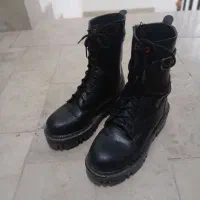 بوت|کیف، کفش، کمربند|بیرجند, |دیوار