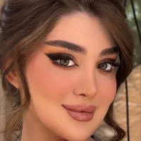 مدل برای میکاپ و شینیون