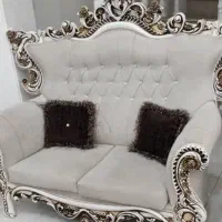 مبل راحتی سلطنتی در حد نو تمیز وراحت