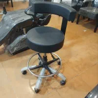 تعدادی وسایل آرایشگاه زنانه در حد نو کم کارکرد