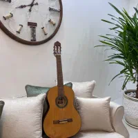 گیتار کلاسیک در حد نو