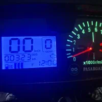 موتور سیکلت 200