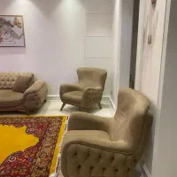 مبل چستر کرم رنگ|مبلمان خانگی و میز عسلی|تهران, حکمت|دیوار
