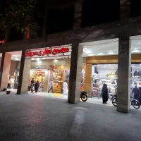 فروش مغازه ۱۰ متری نزدیک حرم مطهر جلوی پله برقی|فروش مغازه و غرفه|مشهد, پایین خیابان|دیوار