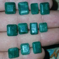 زمرد معدنی زامبیا با کیفیت از 3 قیراط تا 8 قیراط