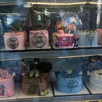 فروشنده خانم جهت قنادی