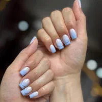 خدمات و آموزش تخصصی کاشت ناخن در ولیعصر