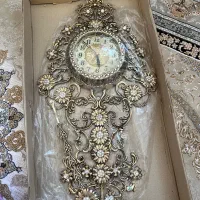 ساعت طرح برنز