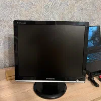 مانیتور سامسونگ تمیز