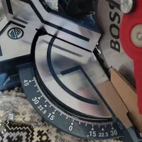 فارسی بر نو پرقدرت|ابزارآلات|رشت, جانبازان|دیوار