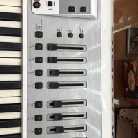 کیبورد میدی Axiom