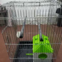 قفس بزرگ به همراه لانه پلاستیکی فقط ۵۰۰ تومن