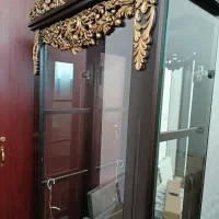 ویترین شیشه ای
