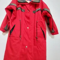 کاپشن نومیباشدرنگ قرمز