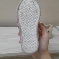 کفش اسپرت دخترانه فقط دوویست تومان|کفش و لباس بچه|مشهد, شیرودی|دیوار