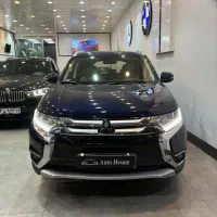 میتسوبیشی اوتلندر ۲۰۱۶ تیپ ۴