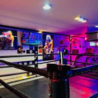 تنها اکادمی خصوصی و مدرن بوکس کرمان.اقایان بانوان