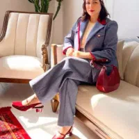 دوخت تخصصی مانتو شلوار و کت شلوار زنانه