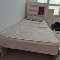 سرویس خواب سالم و کامل دخترانه|تخت و سرویس خواب|قم, باغ اشرافی|دیوار