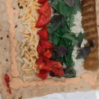 لقمه کوبیده و جوجه و چنجه