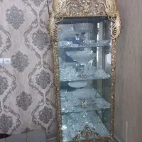 ویترین و ساعت برنجی
