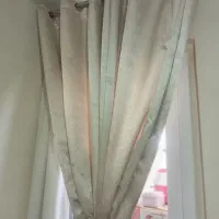 پرده نو تازه دوماه نصب شده