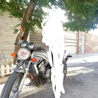 سی بی ۴۰۰