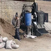 بتون ریزی با دستگاه خلاطه احسان بیات