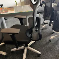 صندلی طبی کد ۲۰۲۵