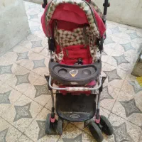 دو عدد کالسکه بچه سالم بدون شکستگی