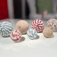 توپ کنفی برای گربه و سگ