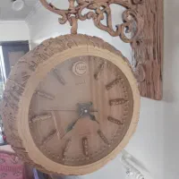 ساعت دیواری دو طرفه