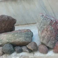 تعداد شهاب سنگ متفاوت